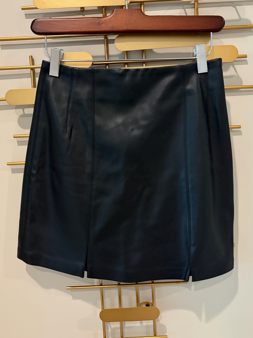 NWT Topshop faux leather skirt- size US 4